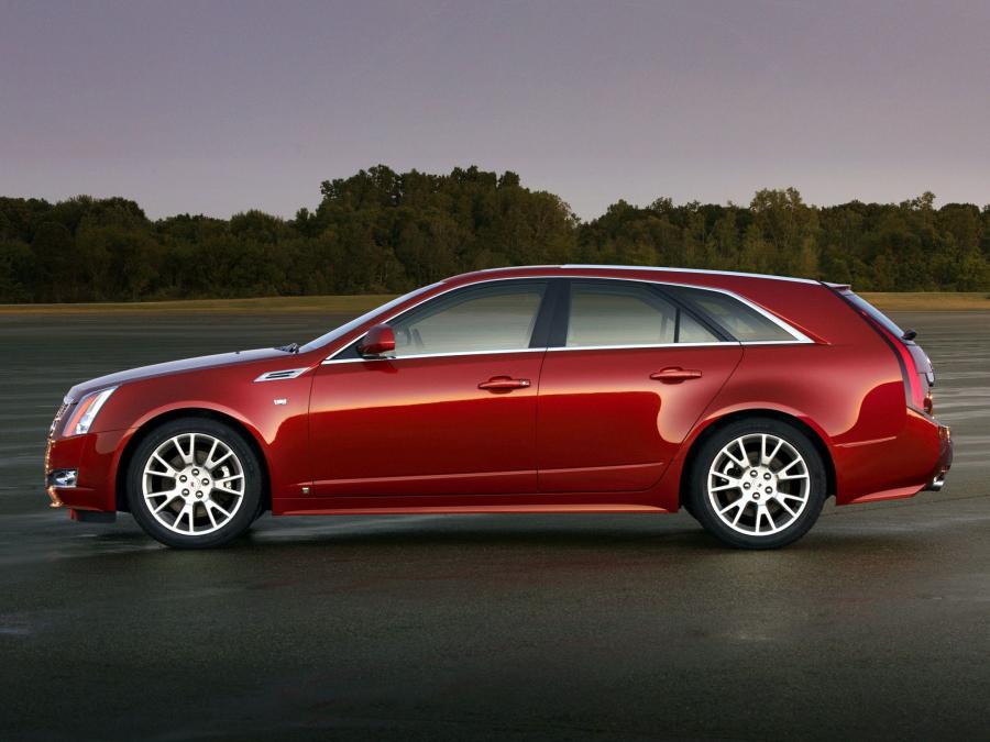  Cadillac CTS Sport Wagon 2009 года  (фото 23 из 28)